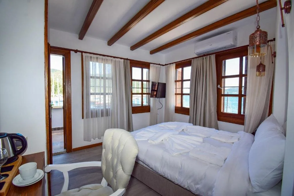 Sea View Room with Balcony